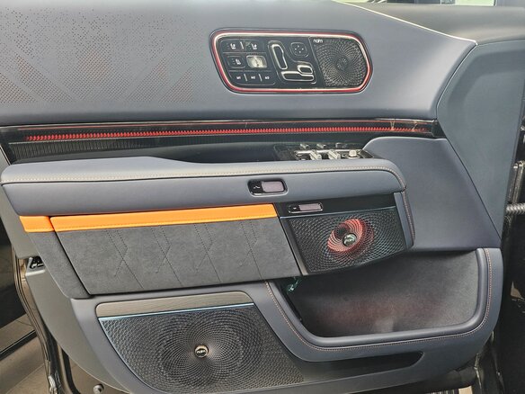 2025 Zeekr 9X 70 kWh, чёрный, 14990000 рублей - вид 15