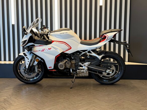 2026 QJMotor SRK 421 RR, белый, 629000 рублей - вид 5