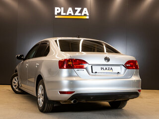 2014 Volkswagen Jetta VI, серебристый, 1099000 рублей, вид 3