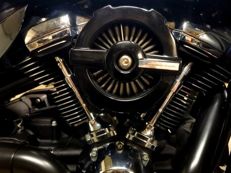 2017 Harley-Davidson Road Glide, синий, 1800000 рублей, вид 3