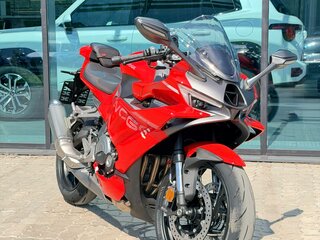 2026 Voge RR500S, красный, 687000 рублей, вид 2