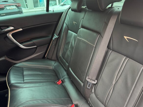2014 Opel Insignia I Рестайлинг, белый, 1600000 рублей - вид 20