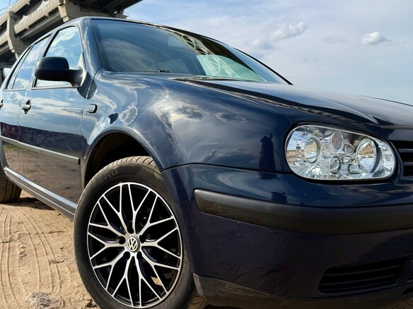 2002 Volkswagen Golf IV, синий, 375000 рублей - вид 25