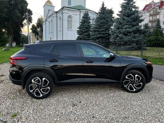 2024 Chevrolet Trax II, чёрный, 1800000 рублей, вид 4