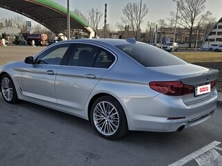 2020 BMW 5 серии 530i VII (G30/G31/G38), серебристый, 2900000 рублей, вид 5