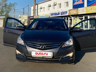 2015 Hyundai Solaris I Рестайлинг, серый, 1050000 рублей, вид 4