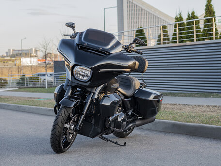 2024 Harley-Davidson Street Glide, чёрный, 2250000 рублей, вид 1