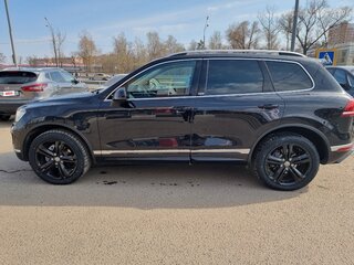 2016 Volkswagen Touareg II Рестайлинг, чёрный, 4500000 рублей, вид 2