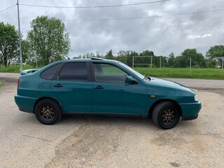 1997 SEAT Cordoba I, зелёный, 340000 рублей, вид 4