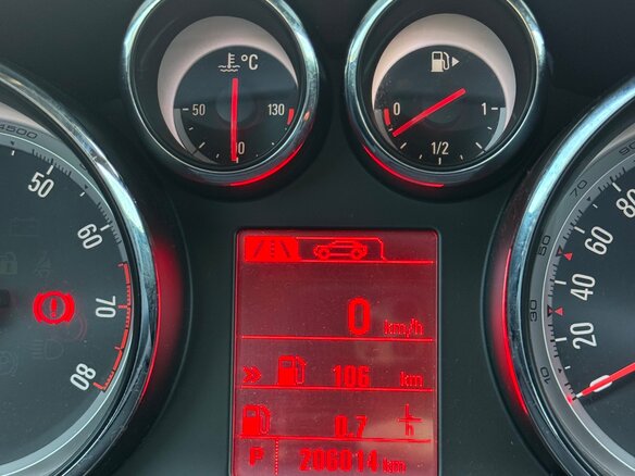 2014 Opel Astra GTC J Рестайлинг, чёрный, 1100000 рублей - вид 31