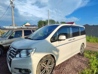 2010 Honda Stepwgn Spada IV, белый, 1200000 рублей, вид 2