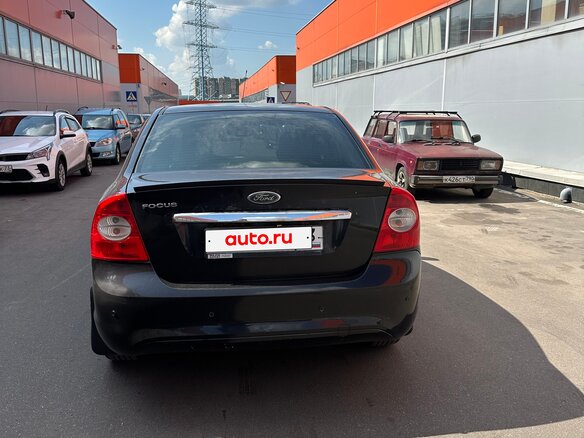2008 Ford Focus II Рестайлинг, чёрный, 550000 рублей - вид 1