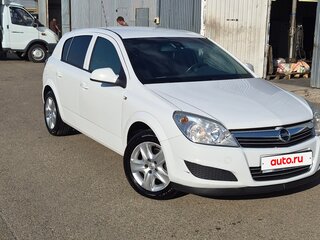 2012 Opel Astra H Рестайлинг, белый, 600000 рублей, вид 3