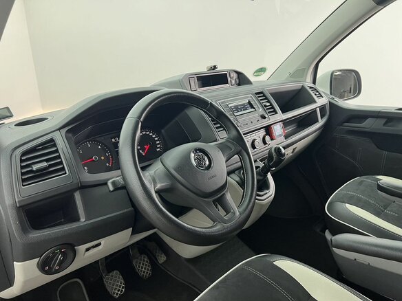 2017 Volkswagen Transporter T6, белый, 4690000 рублей - вид 10
