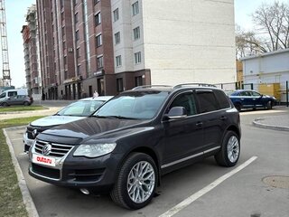 2007 Volkswagen Touareg I Рестайлинг, коричневый, 1099000 рублей, вид 1