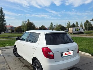 2013 Skoda Fabia II Рестайлинг, белый, 370000 рублей, вид 4