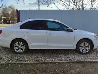 2014 Volkswagen Jetta VI, белый, 850000 рублей, вид 4