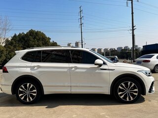 2021 Volkswagen Tiguan Allspace II Рестайлинг, белый, 3500000 рублей, вид 4