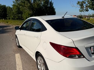 2016 Hyundai Solaris I Рестайлинг, белый, 580000 рублей, вид 4