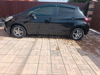 2017 Toyota Vitz III (XP130) Рестайлинг, чёрный, 870000 рублей, вид 4