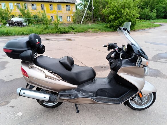 2002 Suzuki Burgman (SkyWave) 650, бежевый, 225000 рублей - вид 2