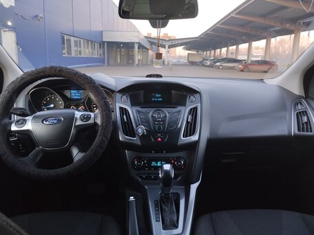 2013 Ford Focus III, белый, 630000 рублей, вид 5