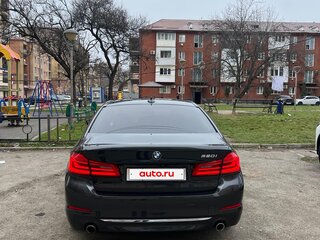 2019 BMW 5 серии 520i VII (G30/G31/G38), серый, 1900000 рублей, вид 4