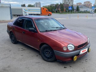 1999 Toyota Corolla VIII (E110), красный, 205000 рублей, вид 3