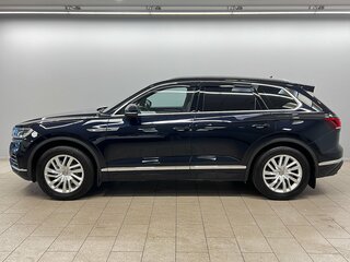 2019 Volkswagen Touareg III, чёрный, 3699000 рублей, вид 3