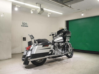 2006 Harley-Davidson Road Glide, серый, 680000 рублей, вид 5