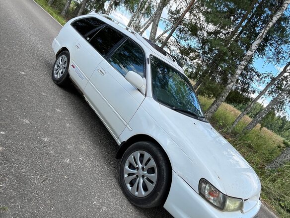 1998 Toyota Corolla VII (E100), белый, 450000 рублей - вид 1