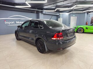 2016 Volkswagen Polo V Рестайлинг, серый, 799000 рублей, вид 3