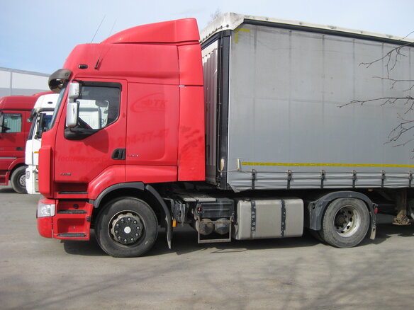 2012 Renault Premium, красный, 1410000 рублей - вид 2