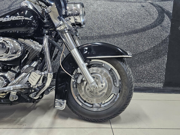 2007 Harley-Davidson Road King, чёрный, 829000 рублей - вид 1