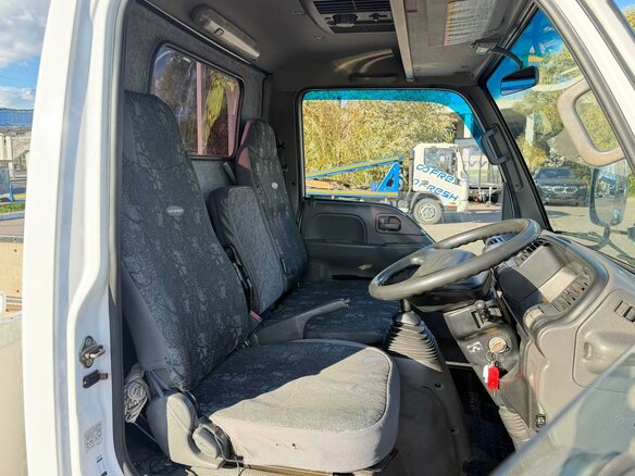 2001 Isuzu Elf (N-series), белый, 1099077 рублей - вид 6