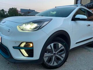 2021 Kia Niro I Рестайлинг, белый, 3299000 рублей, вид 2