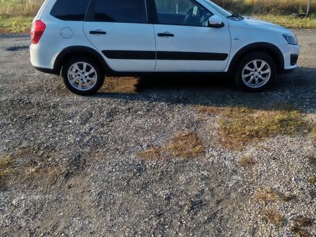 2015 Lada (ВАЗ) Kalina Cross II, белый, 450000 рублей, вид 3