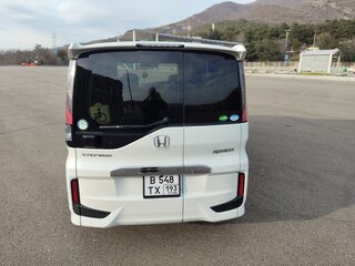 2020 Honda Stepwgn Spada V Рестайлинг, белый, 2300000 рублей, вид 5