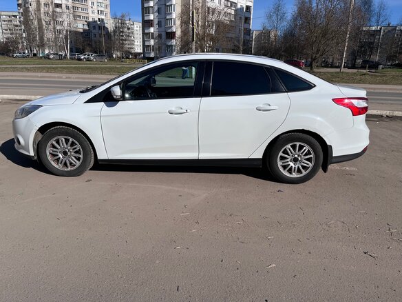 2012 Ford Focus III, белый, 595000 рублей - вид 4