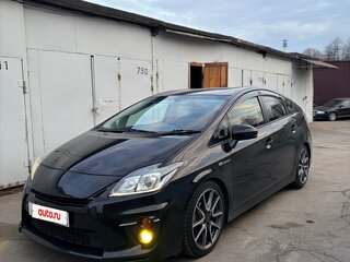 2013 Toyota Prius III Рестайлинг (XW30), чёрный, 1300000 рублей, вид 1