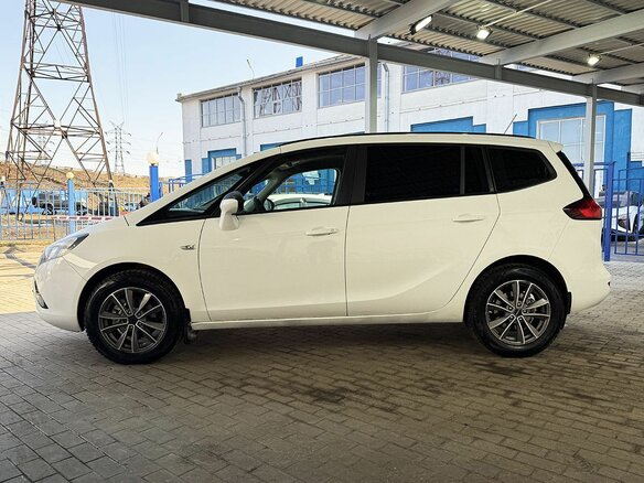 2013 Opel Zafira C, белый - вид 1