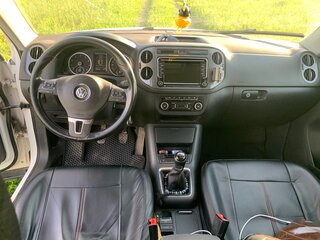 2012 Volkswagen Tiguan I Рестайлинг, белый, 900000 рублей, вид 4