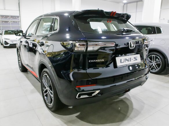2025 Changan UNI-S I, чёрный - вид 2