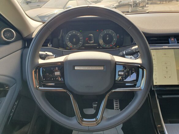 2025 Land Rover Range Rover Evoque L II Рестайлинг, белый - вид 18