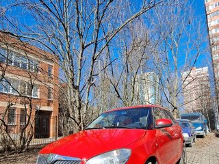 2011 Skoda Fabia II Рестайлинг, красный, 520000 рублей, вид 1