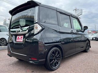 2022 Toyota Roomy I Рестайлинг, чёрный, 900000 рублей, вид 3