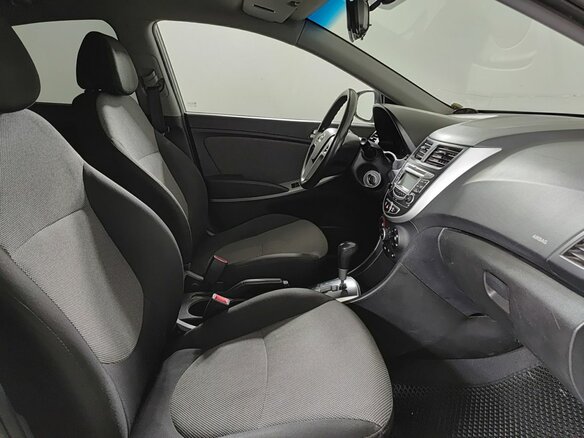 2013 Hyundai Solaris I, серебристый, 579090 рублей - вид 10