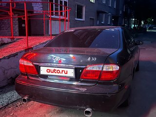 2000 Infiniti I30 II, чёрный, 320000 рублей, вид 3