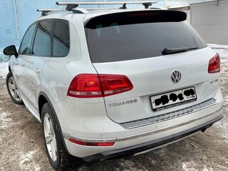 2014 Volkswagen Touareg II Рестайлинг, белый, 2200000 рублей, вид 3