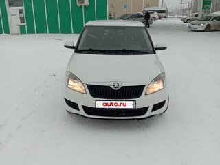 2014 Skoda Fabia II Рестайлинг, белый, 499999 рублей, вид 1